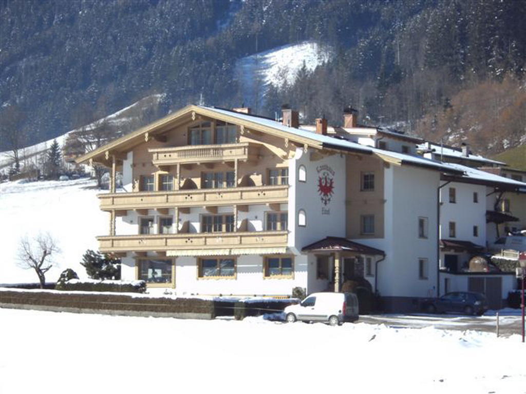 Landhaus Tirol Zellberg Стая снимка